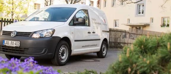 Auto des Mobilen Mahlzeitendienstes der Rummelsberger Diakonie