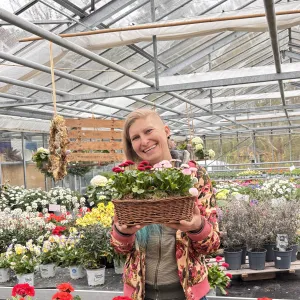 Dreharbeiten in der Gärtnerei, Julia Schade