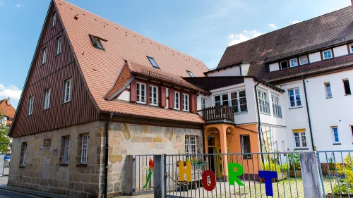 Außenansicht vom Kinterhort Ohmstraße in Altdorf