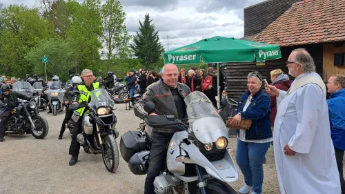 2024 kamen rund 60 Biker*innen zum Motorradgottesdienst. 