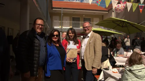 Bürgermeister Alexander Bergmann, Regionalleiterin Tina Scheller, Einrichtungsleiterin Marina Wagner und Vorstand Karl Schulz