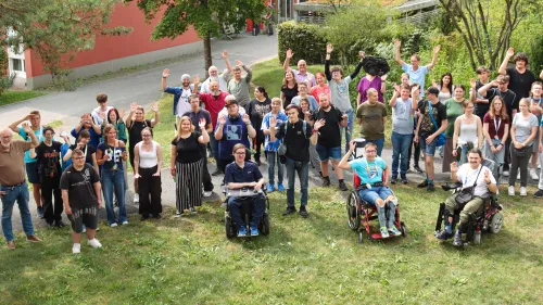 Das Bild zeigt die Teilnehmenden der BvB