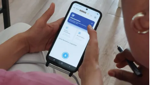 Nach der Schulung testen die Rummelsberger Pflegekräfte dexter
