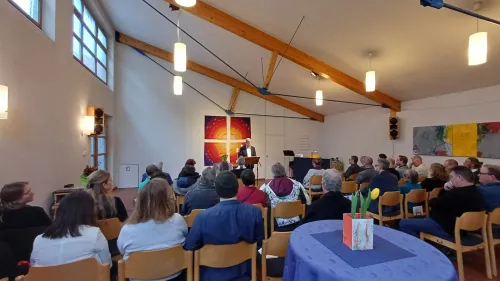 Zur Verabschiedung von Diakon Martin Chmel kamen neben Weggefährt*innen Gäste aus Politik, Kirche und Verbänden.