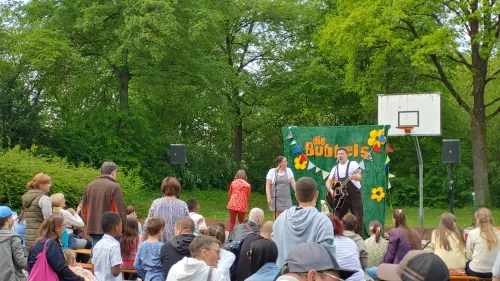 Die „Bubbels“ sorgten bei der Feier für Stimmung bei Groß und Klein.